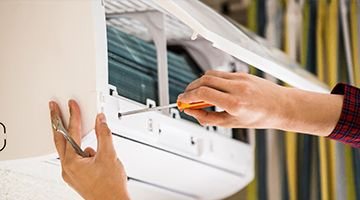 Installation einer Klimaanlage